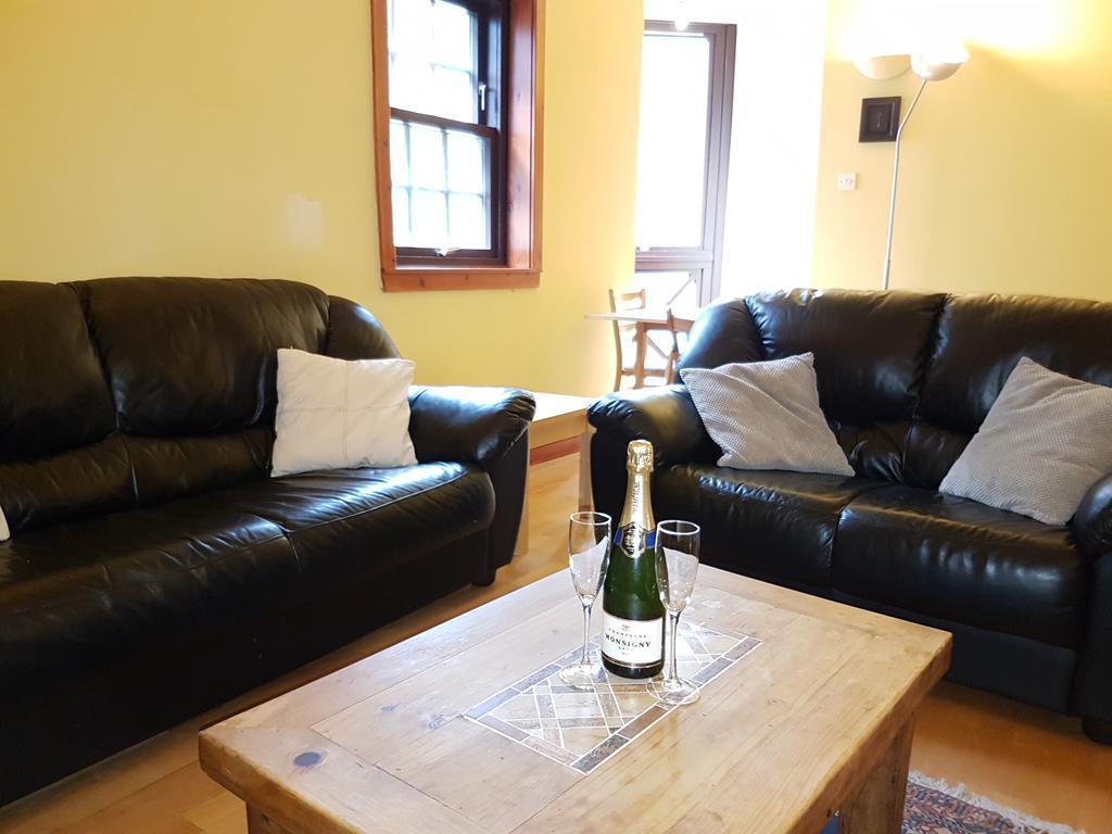 Dean Village - Lovely 2 Bed In Picturesque Dean Village With Balcony And Private Parking Эдинбург Номер фото